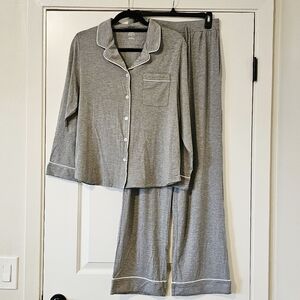 NWOT Cozy Earth Women's Bamboo Stretch-Knit Long Sleeve Pajama Set - Small